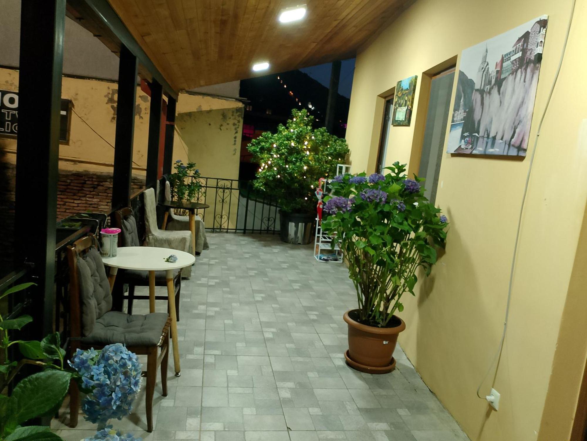 Two Lions Hotel 第比利斯 外观 照片